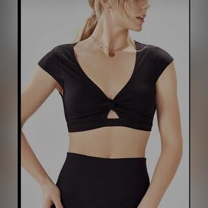 Black Twist Front Sports Bra